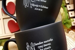 graviruoti-puodeliai-21